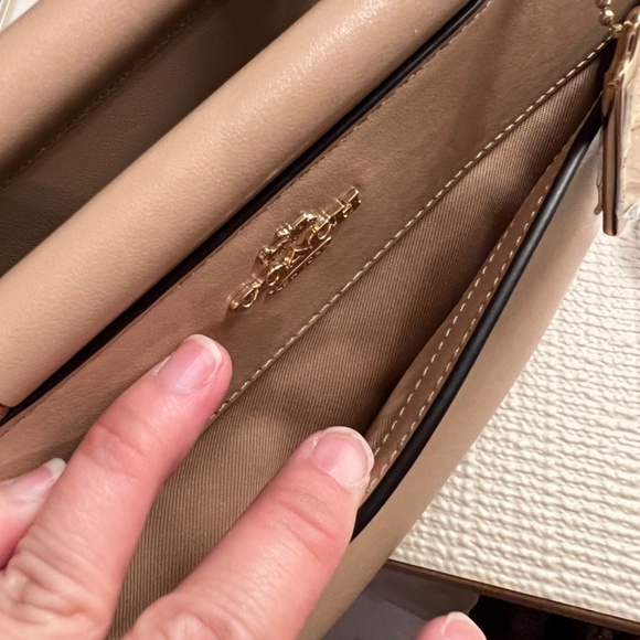 Beautiful Nude coach small purse - Picture 9 of 16